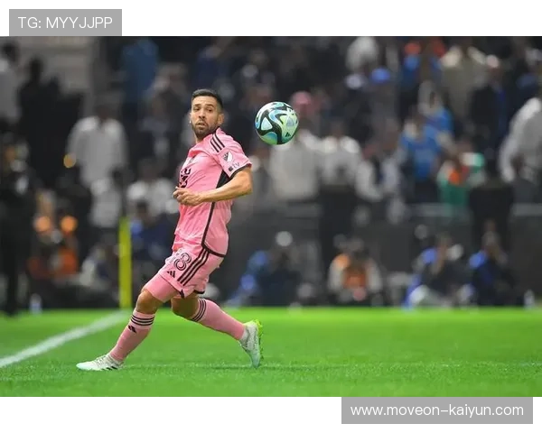 美国美式足球球星涉嫌谋杀案件引发的社会舆论与法律挑战