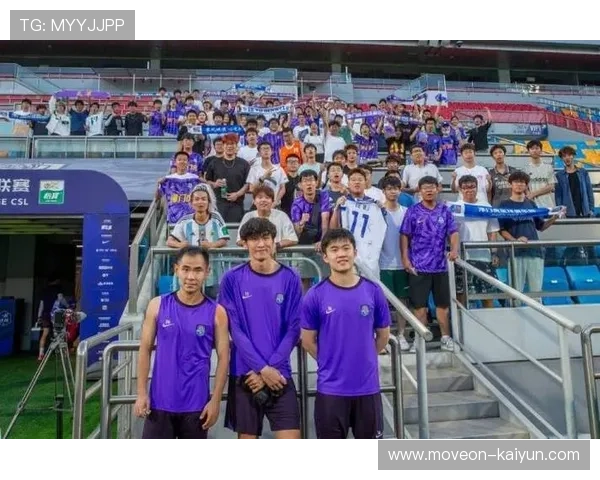 足球场寻找球星合影全攻略如何在球场上与偶像亲密合照